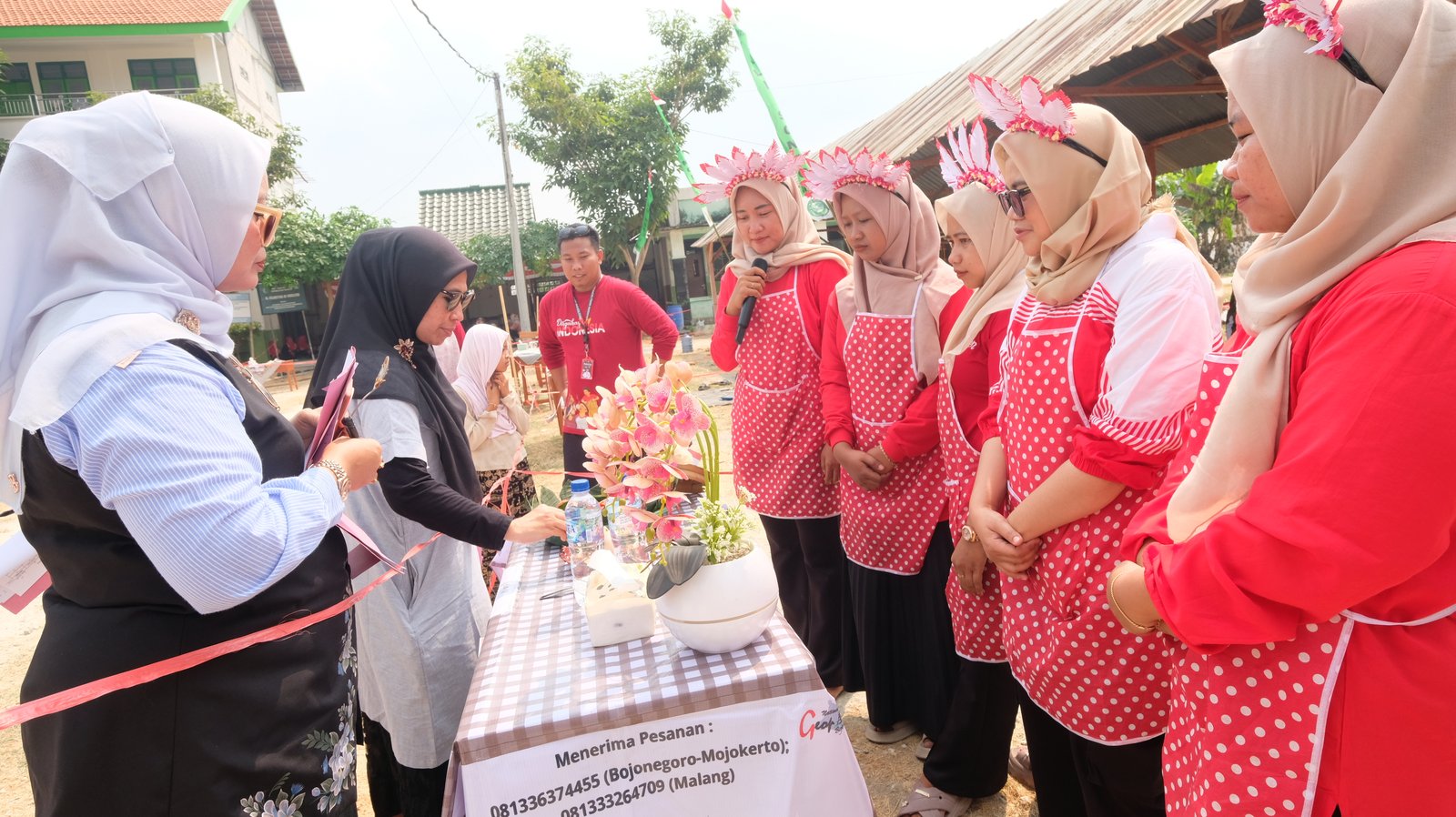 proses penjurian kepada salah satu kelompok